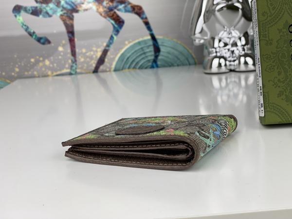 グッチ財布コピー側面デザイン